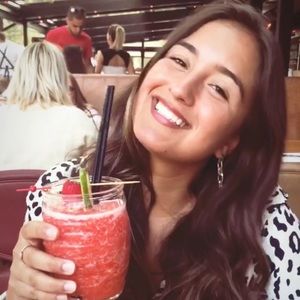 Meet your Posher, Isa